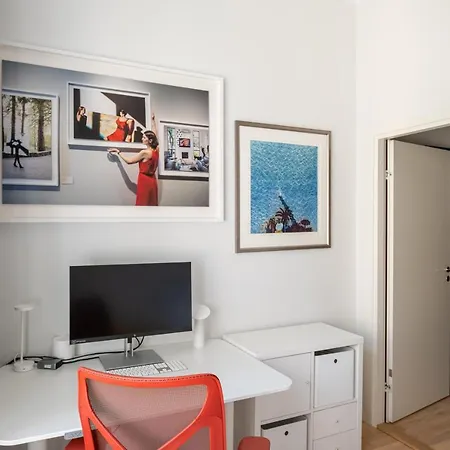 Luxury Design Gem In Center With Sauna And Workspace Apartment *
